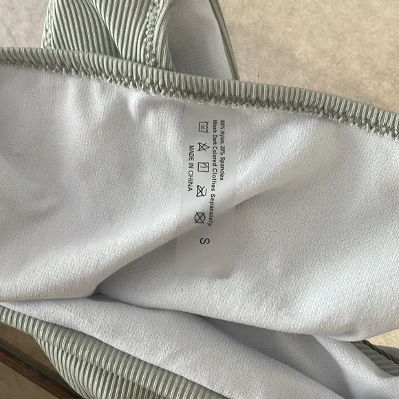 3/$20 🎉 Zaful bathing suit top and bottom - Picture 4 of 8